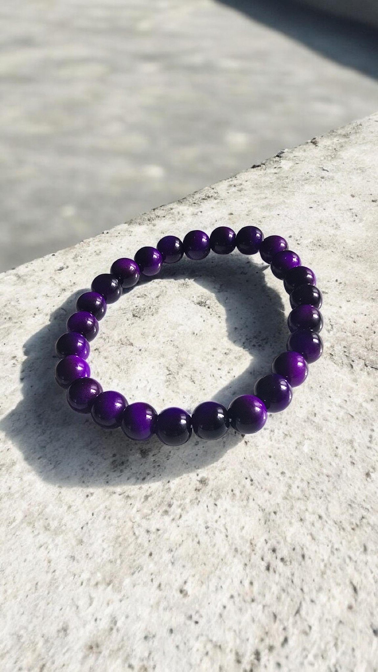 Duftkerze mit Aura Kristall und Armband aus Sojawachs – Glow Care Lavendel Jasmin